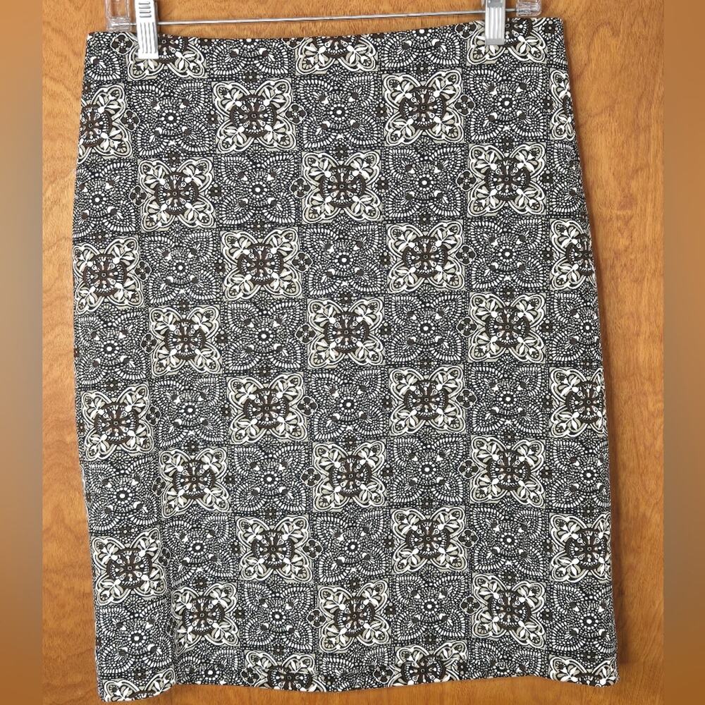 Talbots Petites Womens Skirt Ornate Tile Pattern Knee Length Tan Beige Size 8